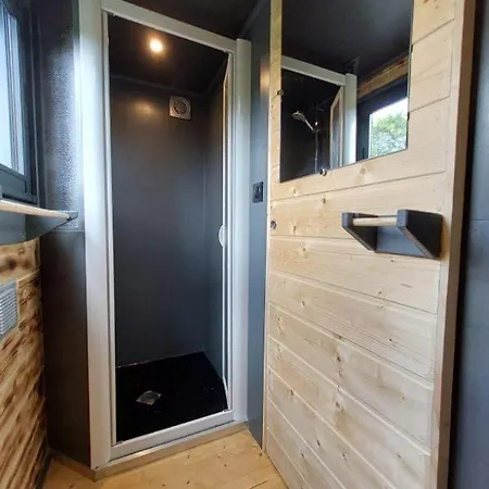 Шале La Tiny Autre Facon De Voyager Entre-deux-Eaux